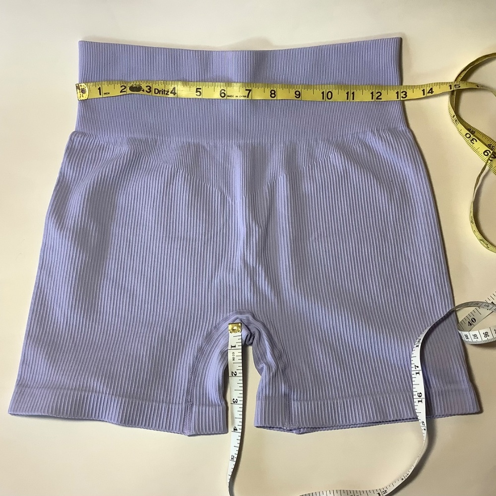 Lot of 3 pairs yoga gym shorts - Picture 3 of 7